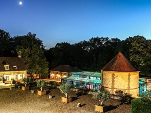 Fresneaux-Montchevreuil 多美茵梦特切弗利尔旅馆酒店 外观 照片