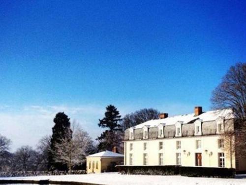 Fresneaux-Montchevreuil 多美茵梦特切弗利尔旅馆酒店 外观 照片